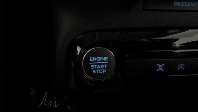 Photo of 2025 Silver Metallic Ford Escape