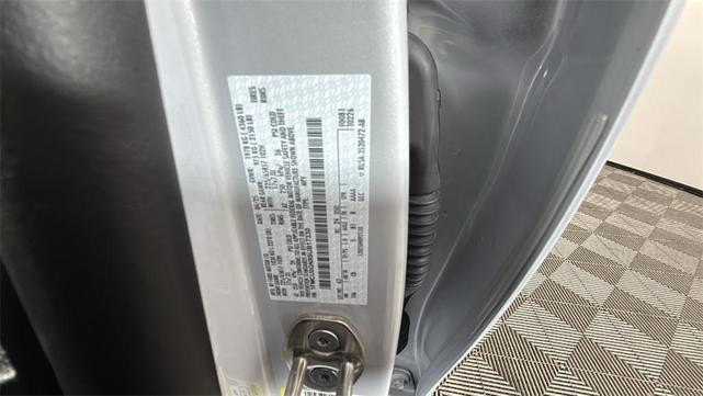 Photo of 2025 Silver Metallic Ford Escape
