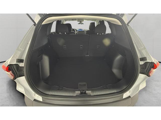 Photo of 2025 Silver Metallic Ford Escape