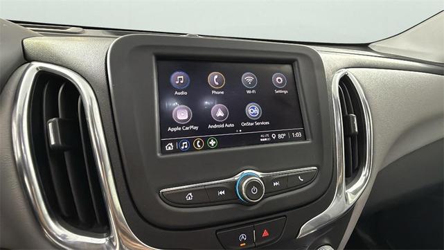 Photo of 2022 Silver Ice Metallic Chevrolet Equinox