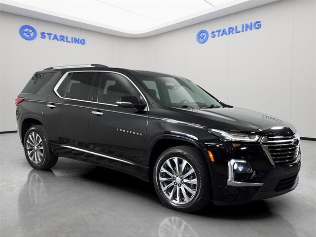 Photo of 2023 Mosaic Black Metallic Chevrolet Traverse