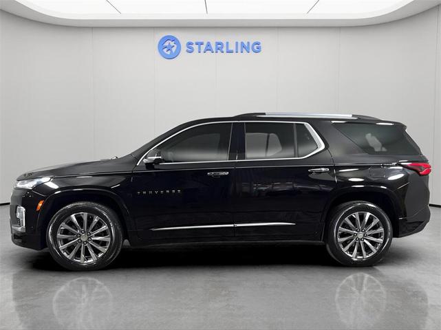 Photo of 2023 Mosaic Black Metallic Chevrolet Traverse