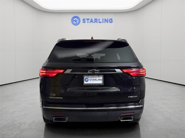 Photo of 2023 Mosaic Black Metallic Chevrolet Traverse