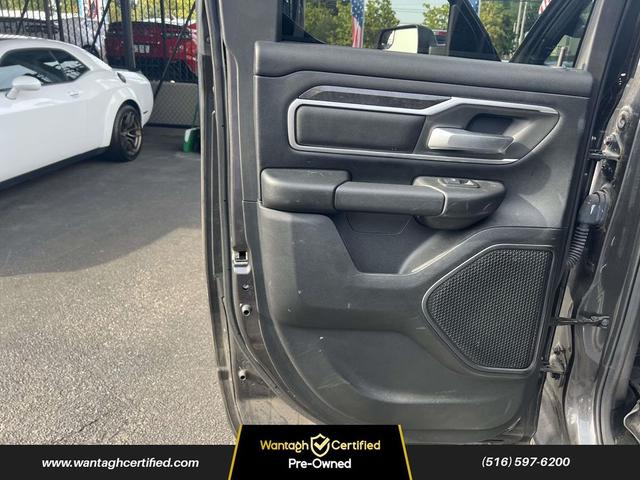 Photo of 2019 Granite Crystal Metallic Clearcoat RAM 1500