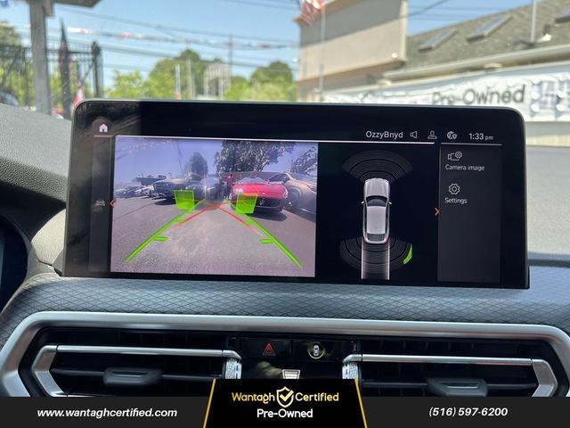 Photo of 2022 White BMW X4
