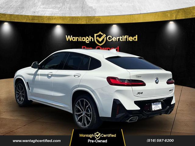 Photo of 2022 White BMW X4