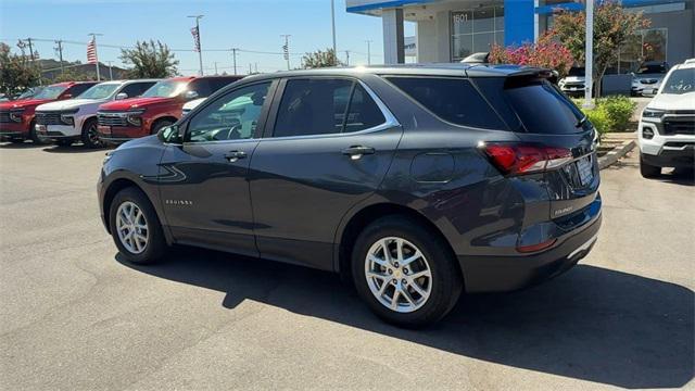 Photo of 2023 Iron Gray Metallic Chevrolet Equinox
