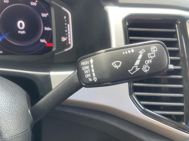 Photo of 2023 Deep Black Pearl Volkswagen Atlas