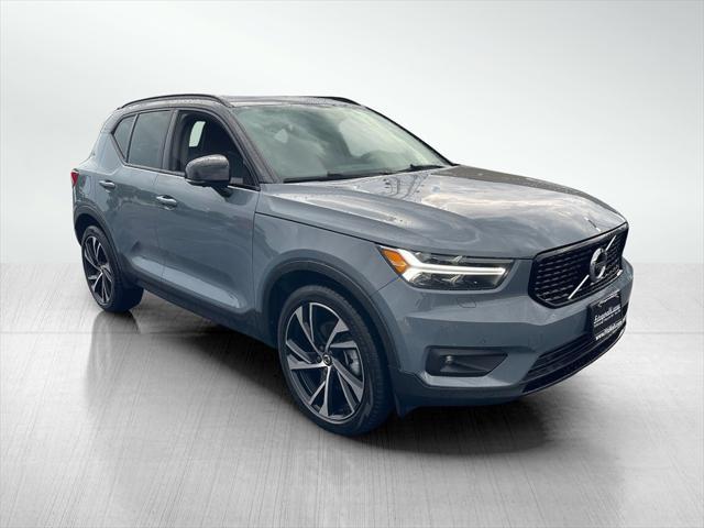 2022 Volvo XC40