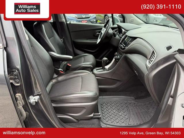 Photo of 2018 Nightfall Gray Chevrolet Trax