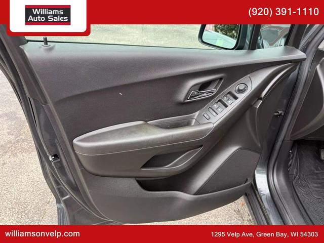 Photo of 2018 Nightfall Gray Chevrolet Trax