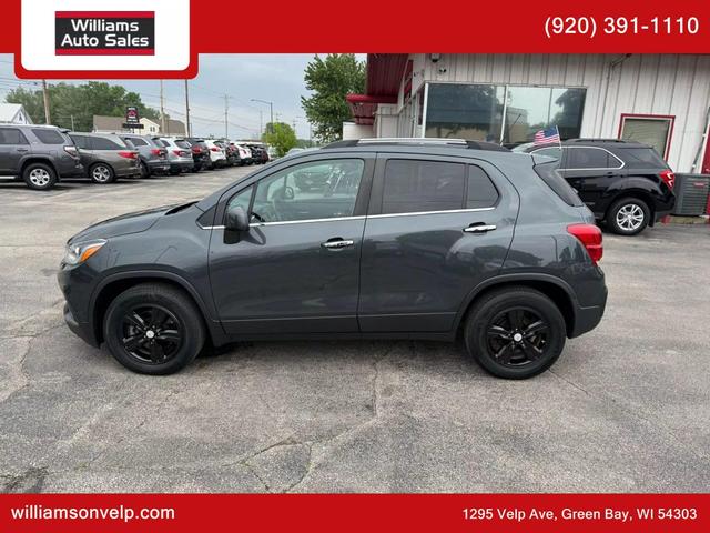 Photo of 2018 Nightfall Gray Chevrolet Trax