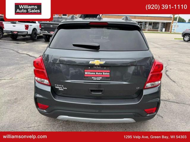 Photo of 2018 Nightfall Gray Chevrolet Trax
