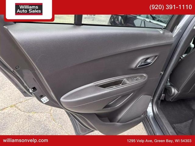 Photo of 2018 Nightfall Gray Chevrolet Trax