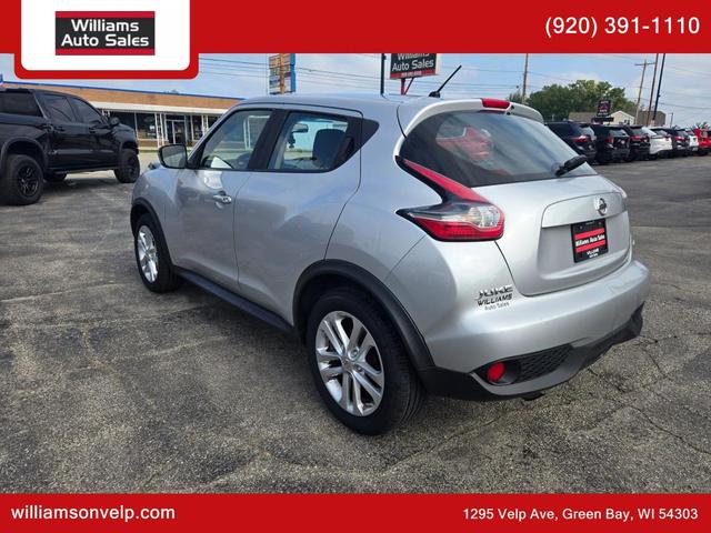Photo of 2016 Brilliant Silver Nissan Juke