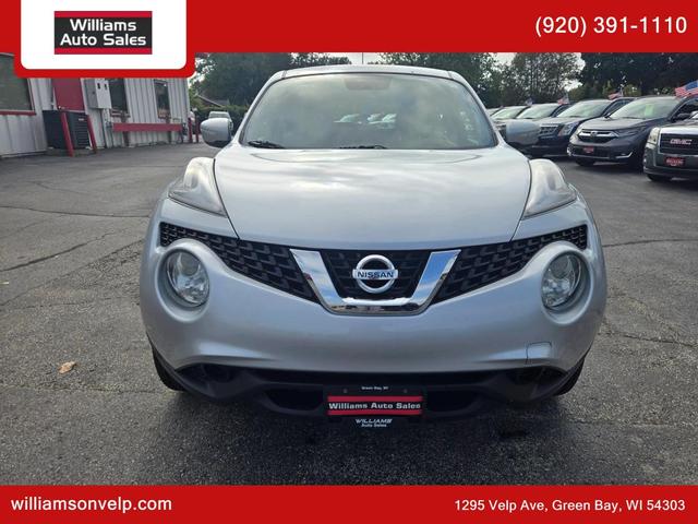 Photo of 2016 Brilliant Silver Nissan Juke