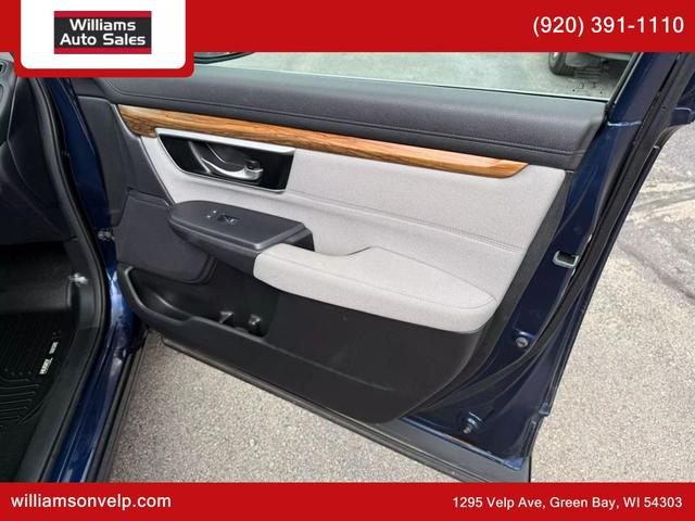 Photo of 2019 Obsidian Blue Pearl Honda CR-V