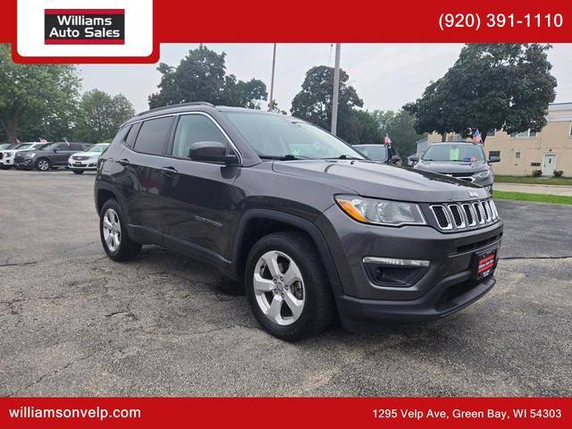 Photo of 2018 Granite Crystal Clearcoat Metallic Jeep Compass