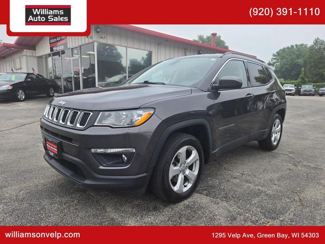 Photo of 2018 Granite Crystal Clearcoat Metallic Jeep Compass
