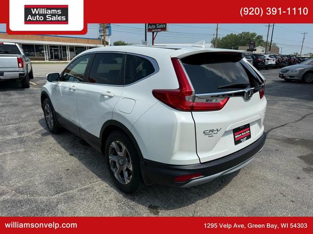 Photo of 2017 White Diamond Pearl Honda CR-V