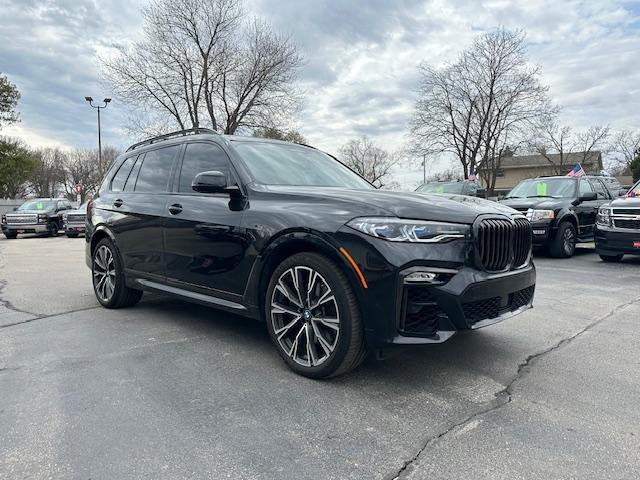 2021 BMW X7