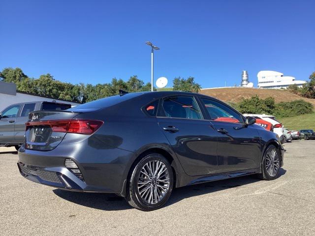 Photo of 2024 Gravity Gray Kia Forte