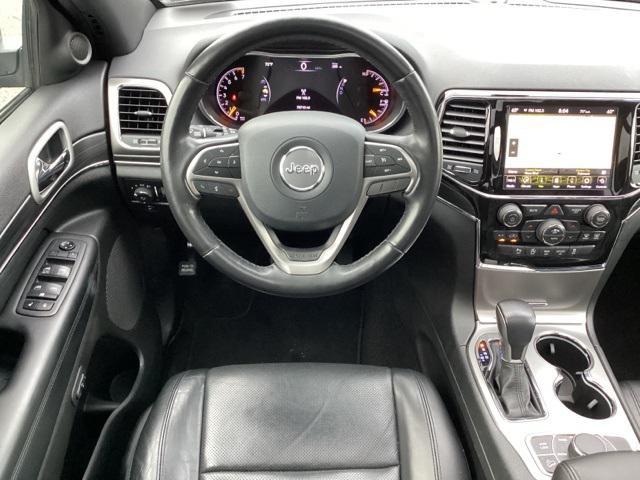 Photo of 2020 Diamond Black Crystal Pearlcoat Jeep Grand Cherokee