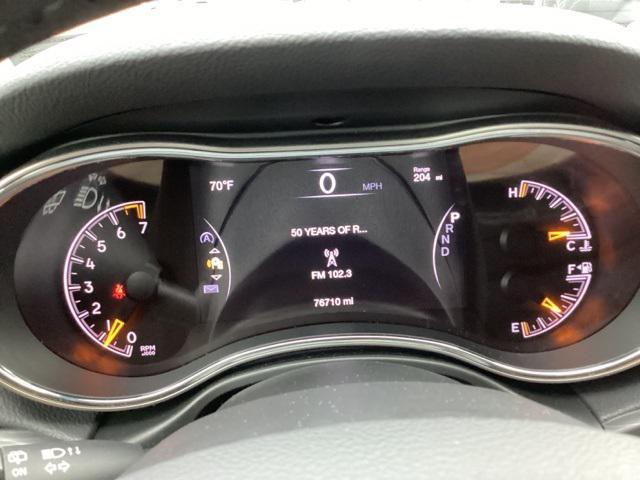 Photo of 2020 Diamond Black Crystal Pearlcoat Jeep Grand Cherokee