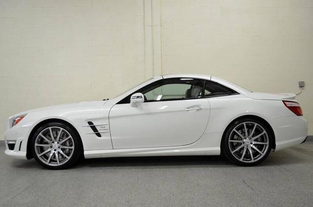 Photo of 2014 Diamond White Mercedes-Benz SL-Class