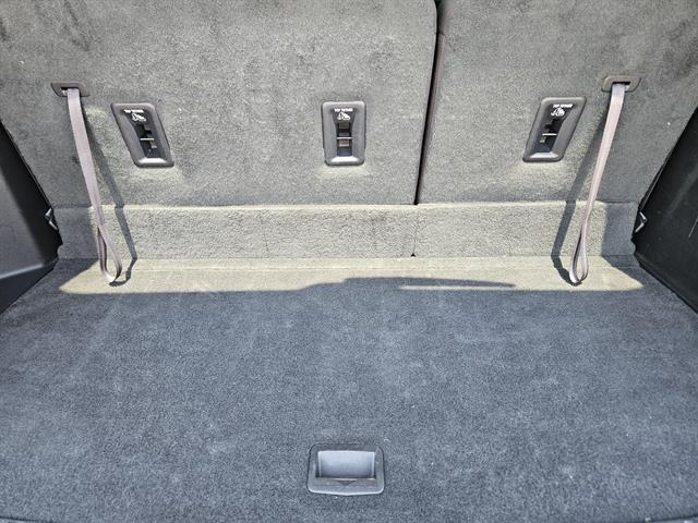 Photo of 2024 White Chevrolet Traverse