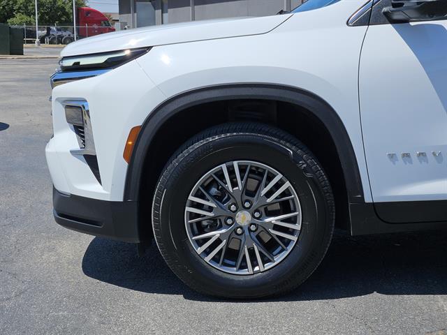 Photo of 2024 White Chevrolet Traverse