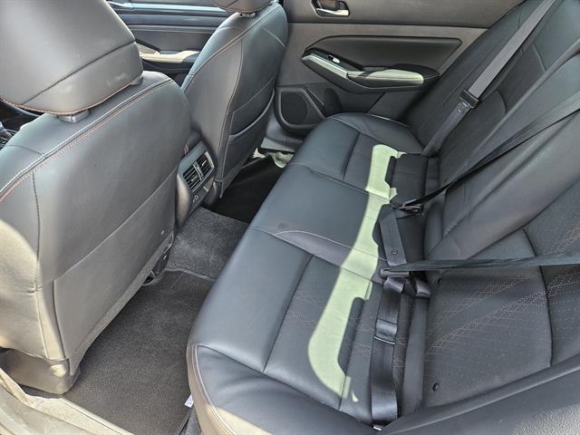 Photo of 2023 Deep Blue Pearl Nissan Altima