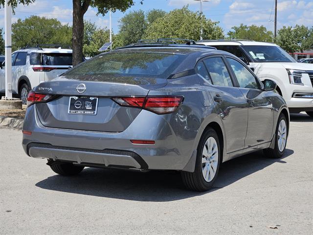 Photo of 2025 Gun Metallic Nissan Sentra