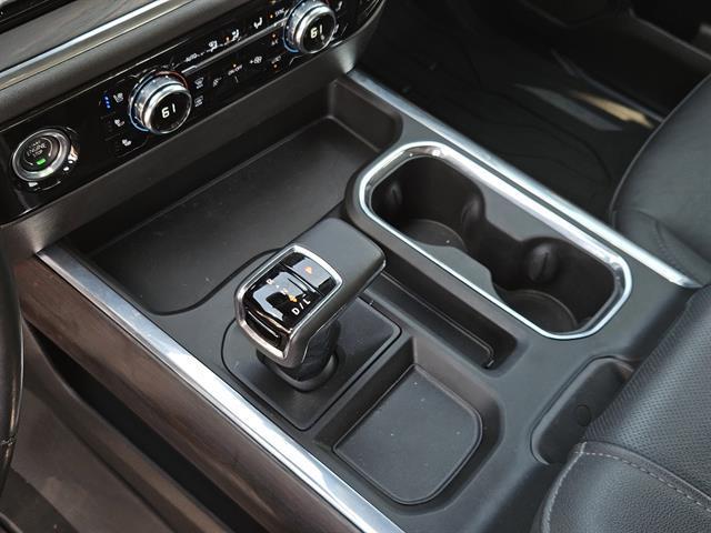 Photo of 2023 Summit White GMC Sierra 1500