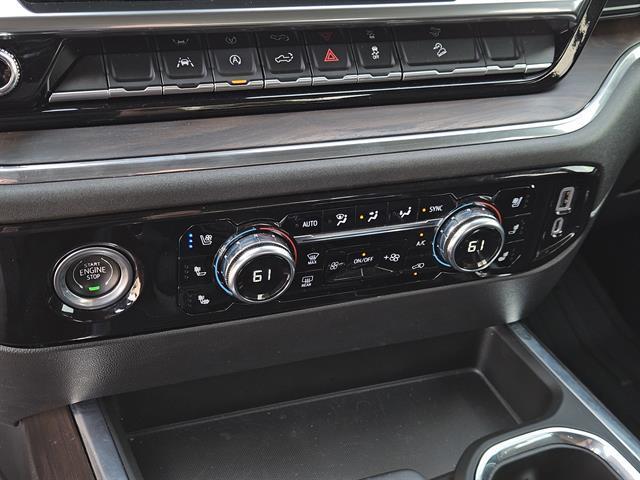 Photo of 2023 Summit White GMC Sierra 1500