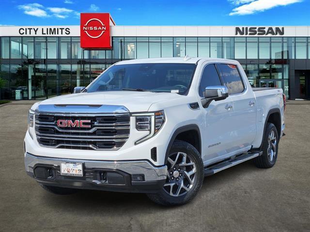 Photo of 2023 Summit White GMC Sierra 1500