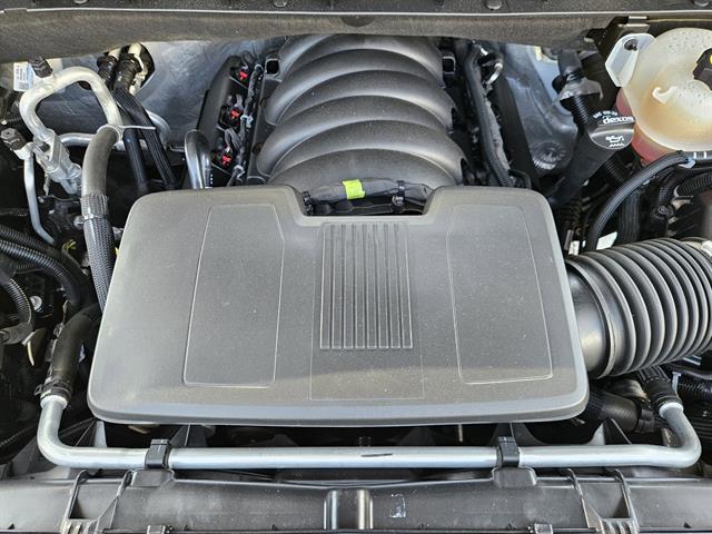 Photo of 2023 Summit White GMC Sierra 1500