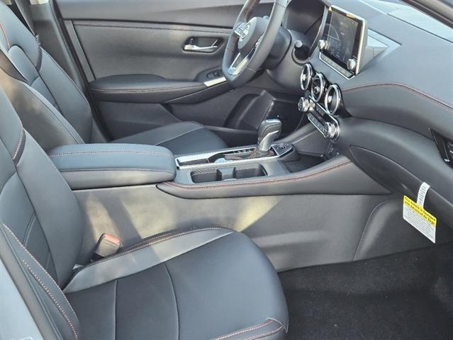 Photo of 2024 2t Gry Blk Roof Nissan Sentra