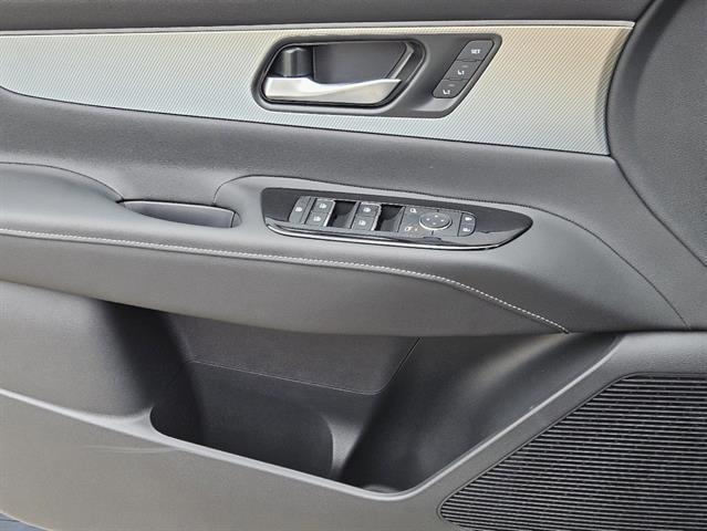 Photo of 2025 Aurora Blue Pea Nissan Murano