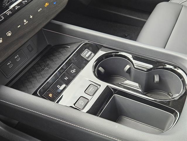 Photo of 2025 Aurora Blue Pea Nissan Murano