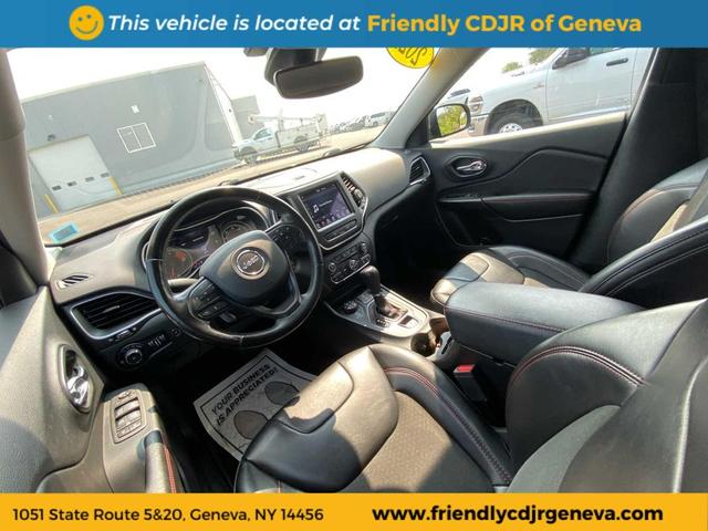 Photo of 2021 Diamond Black Crystal Pearlcoat Jeep Cherokee