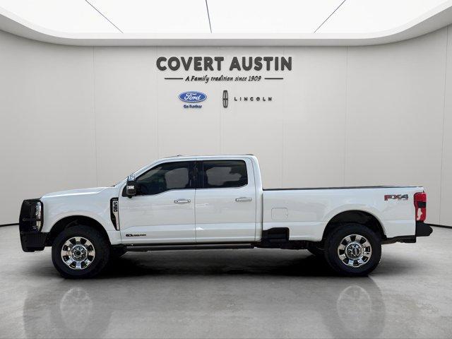 Photo of 2023 STAR WHITE Ford F-350