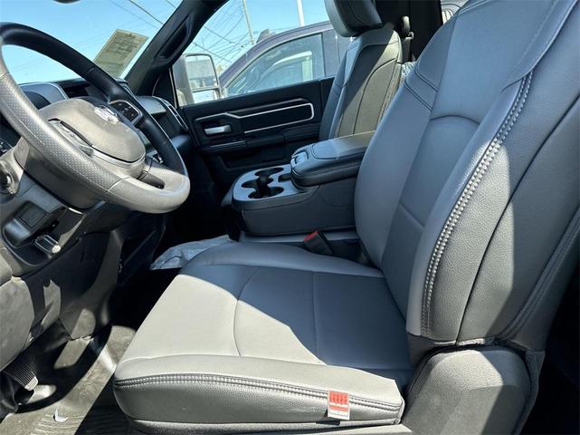 Photo of 2024 Bright White Clearcoat RAM 2500