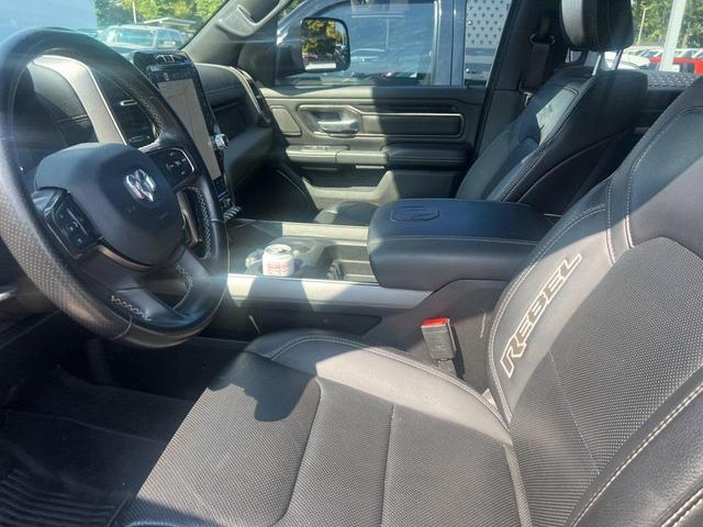 Photo of 2022 Granite Crystal Metallic Clearcoat RAM 1500
