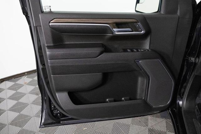 Photo of 2023 Black Chevrolet Silverado 1500