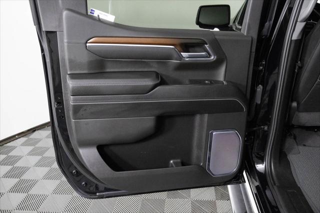 Photo of 2024 Onyx Black GMC Sierra 1500