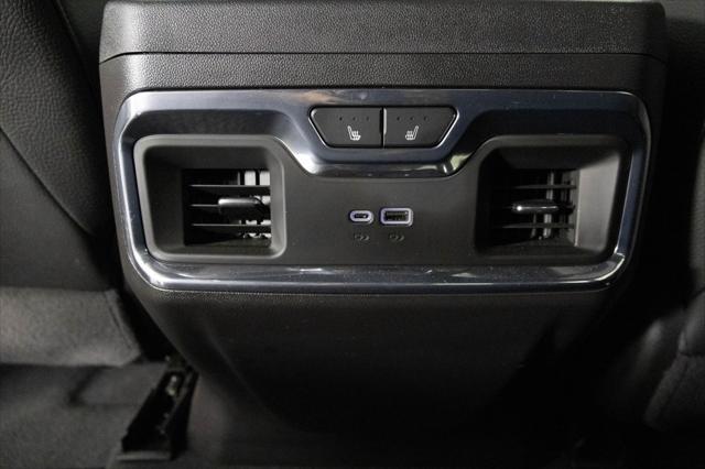 Photo of 2024 Onyx Black GMC Sierra 1500