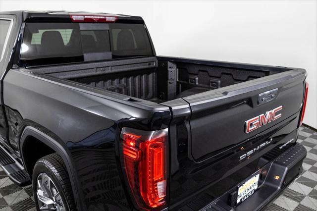 Photo of 2024 Onyx Black GMC Sierra 1500