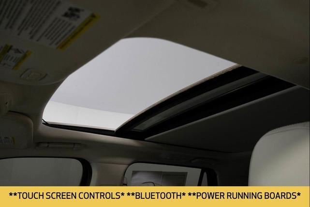Photo of 2021 Pristine White Lincoln Navigator