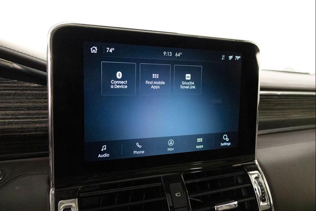 Photo of 2021 Pristine White Lincoln Navigator